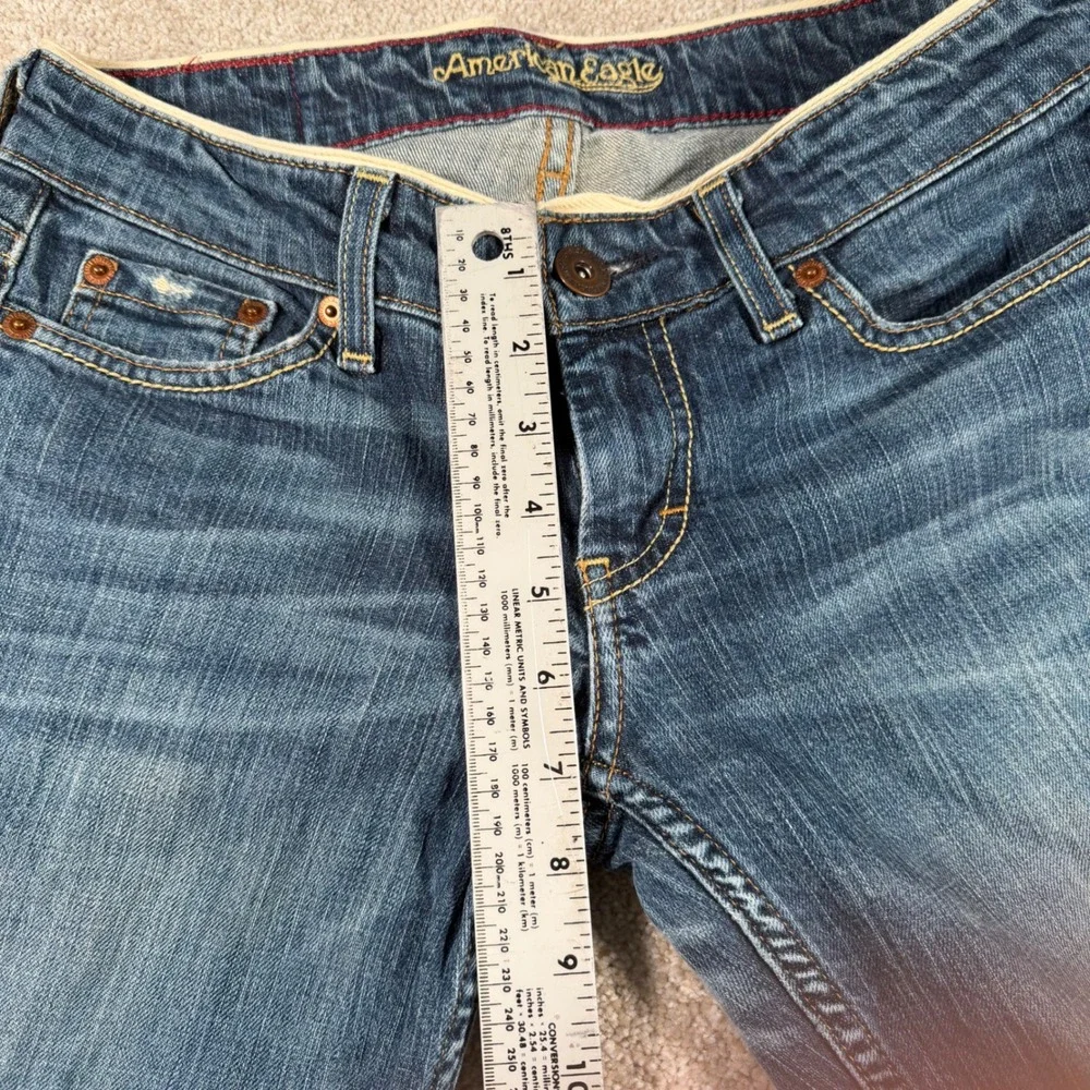 American Eagle Hipster Jeans Womens 2 Regular Blue Low Rise Bootcut Worn Hems - Picture 9 of 11